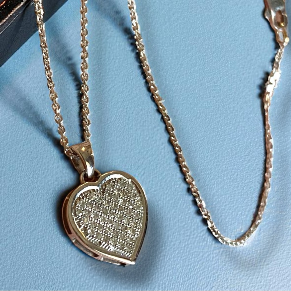 Gorgeous 14K White Gold Pave Diamond HEART Pendant 16” Chain Necklace!